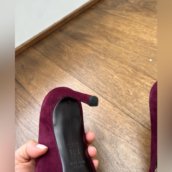 Stuart Weitzman suede pumps. Size 8. Maroon color. - Picture 5 of 11
